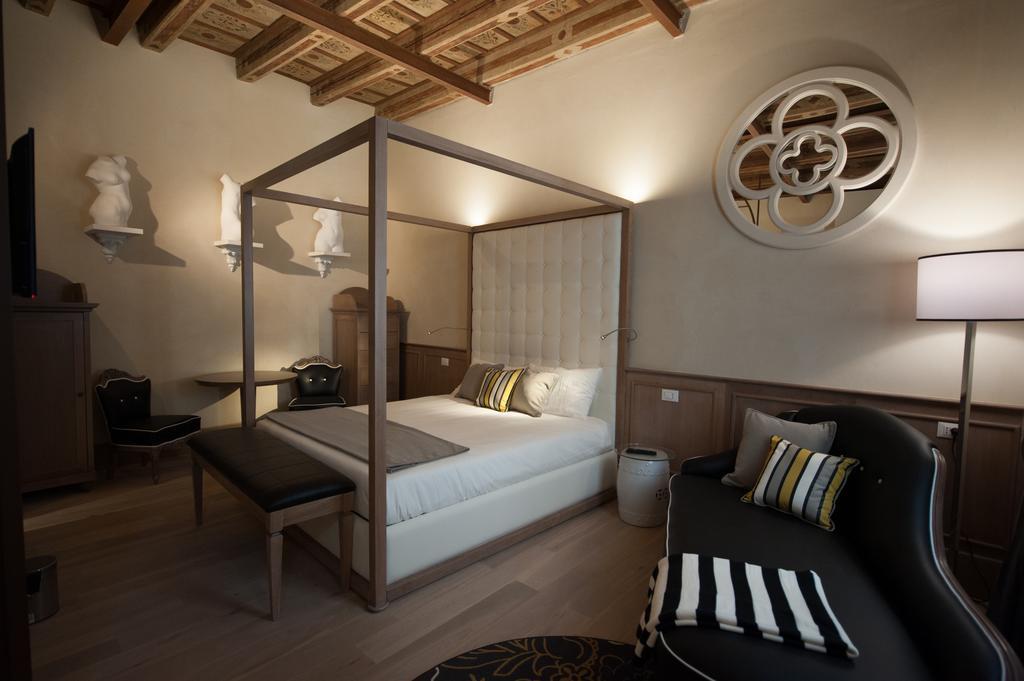 Residenza Bonifacio - Adults Only Affittacamere Verona